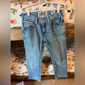 Men’s ariat jeans size 30/34. Women’s size 28